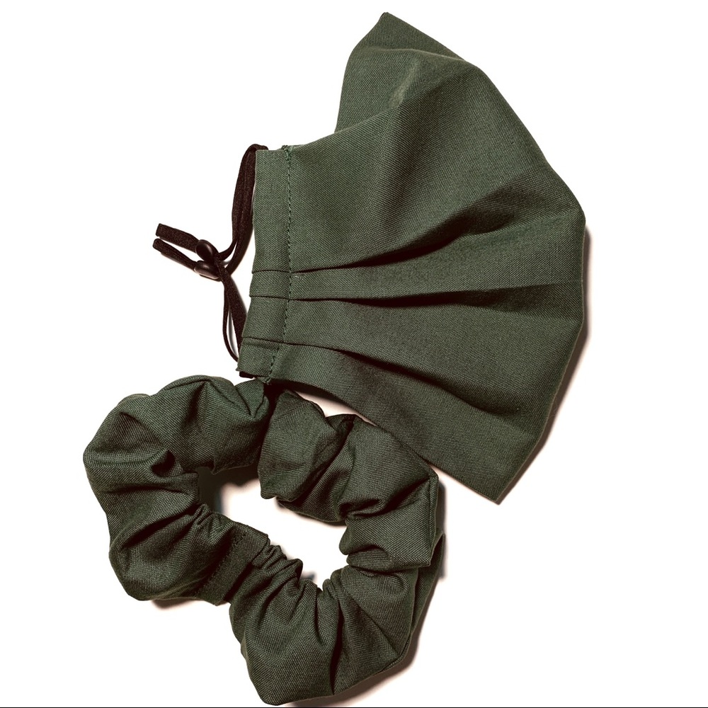 2/$30 Face Mask 3 Layer Scrunchie Hunter Green